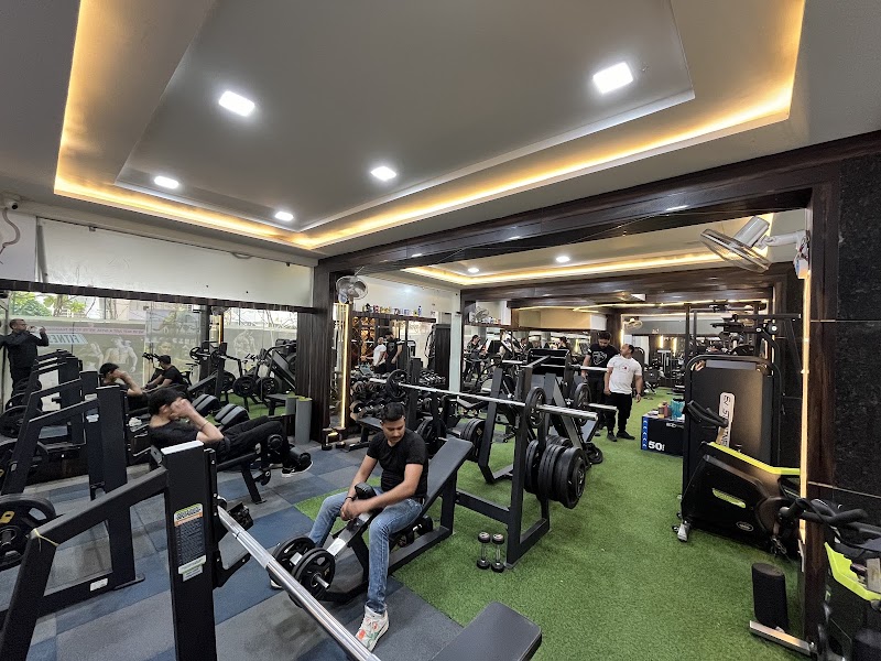 Hotel Shri Radha Nikunj - Hotel Shri Radha Nikunj, Opp. Prem Mandir Mathura - Vrindavan Marg Chhatikara, Road, Raman Reti, Vrindavan, Uttar Pradesh 281121, India