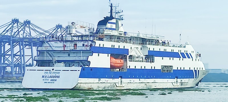 Vypin Fort Kochi Roro Service - Vypin Fort Kochi Roro Service, X69W+C2J, Fort Kochi, Kochi, Keralam 682001, India
