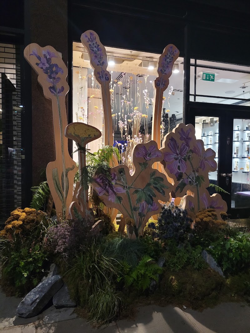 Jo Malone London - Jo Malone London 17 King's Rd, London SW3 4RP, UK