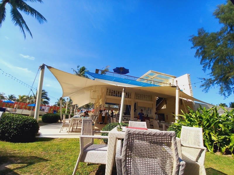 XANA - XANA, 10 ถนน ศรีสุนทร Bang Tao Beach, Tambon Choeng Thale, Amphoe Thalang, Chang Wat Phuket 83110, Thailand