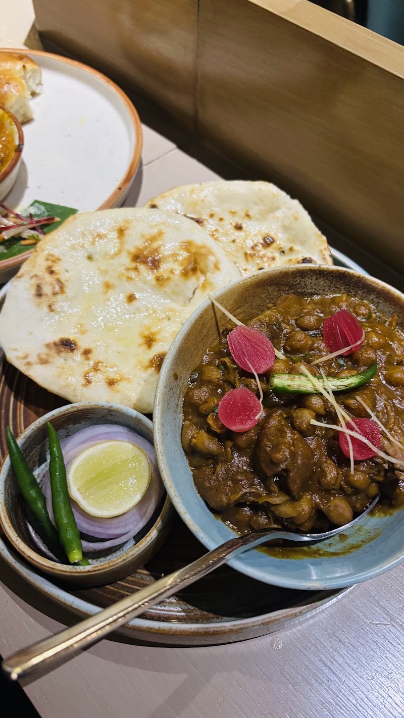 Comorin - Comorin 101, First Floor, Two Horizon Center, Horizon Colony, DLF Phase 5, Sector 43, Gurugram, Haryana 122009, India