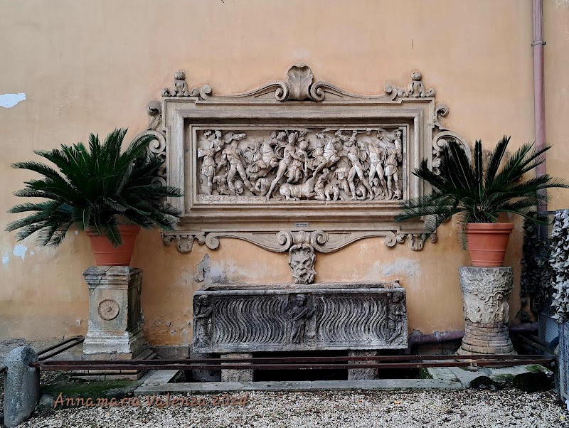 Palazzo Borghese - Palazzo Borghese, Piazza Borghese, 00186 Roma RM, Italy
