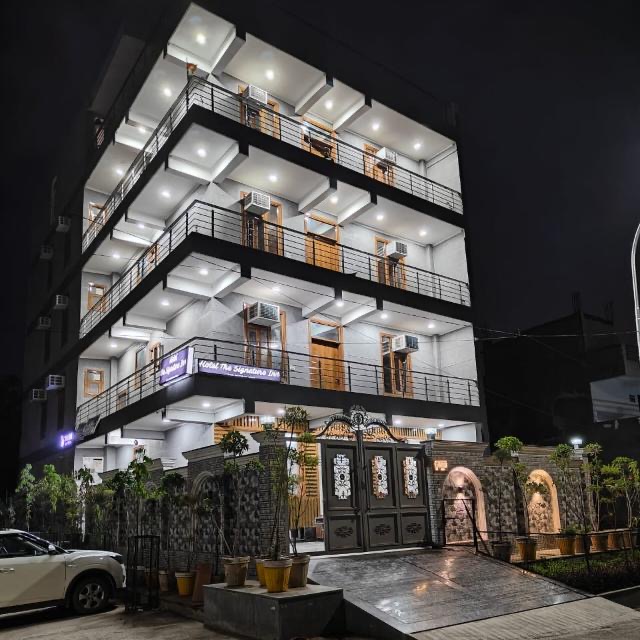 OYO 816637 Flagship Hotel signature inn