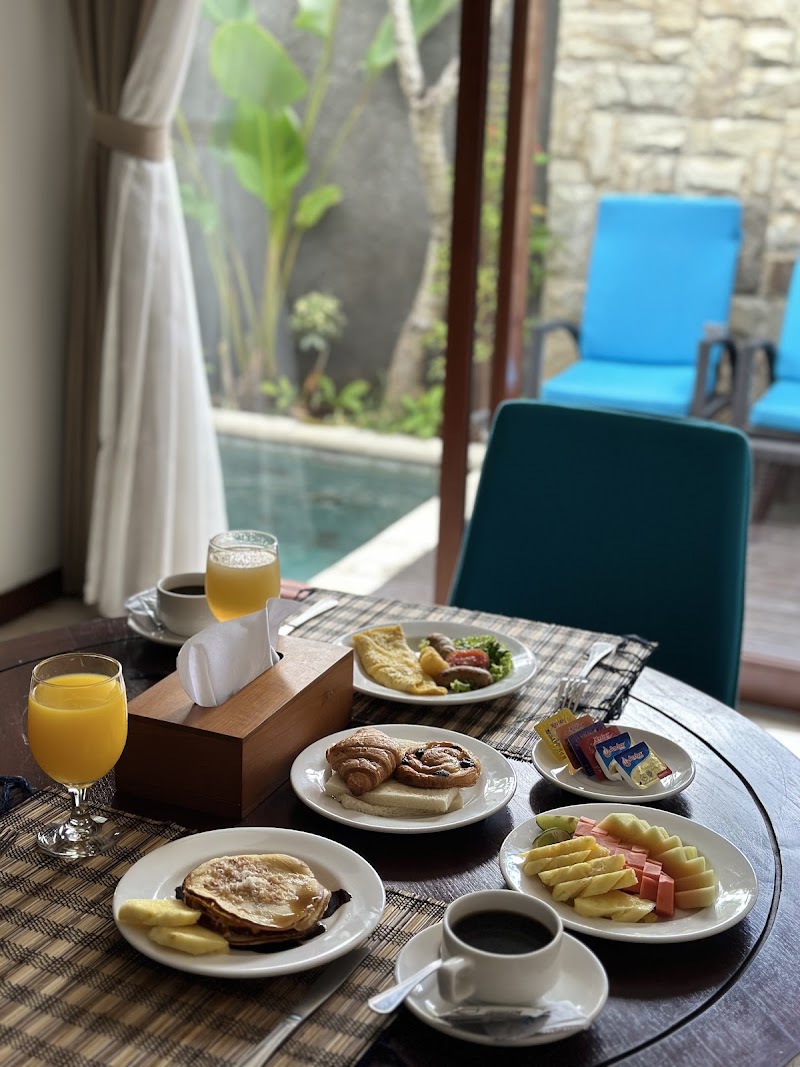 Sanata Villa, Canggu - Sanata Villa, Canggu 84VQ+R7F, Tibubeneng, Kuta Utara, Badung Regency, Bali 80361, Indonesia