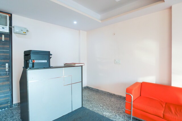 OYO Flagship Hotel A S Residency - OYO Flagship Hotel A S Residency Plot no. 15 , Mamura, near Parthala Flyover, Chowk, Sector 121, Dadri, Noida, Uttar Pradesh 201309, India