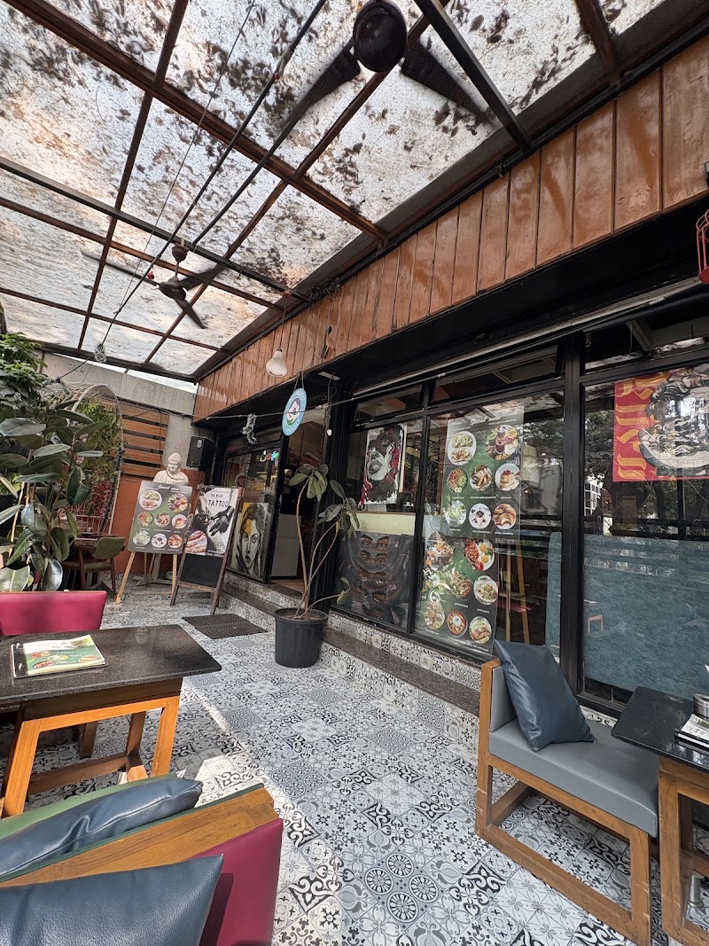 THE NOOK DINER AND BAR - THE NOOK DINER AND BAR, Row House 17, Gulmohar Galaxy, Plot number 104, Mhada Colony, Viman Nagar, Pune, Maharashtra 411014, India