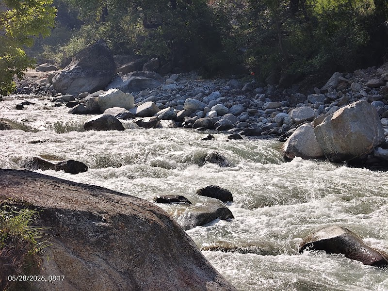 Rock And River Home Stay - Rock And River Home Stay, Gushaini, Pekhri, Himachal Pradesh 175123, India