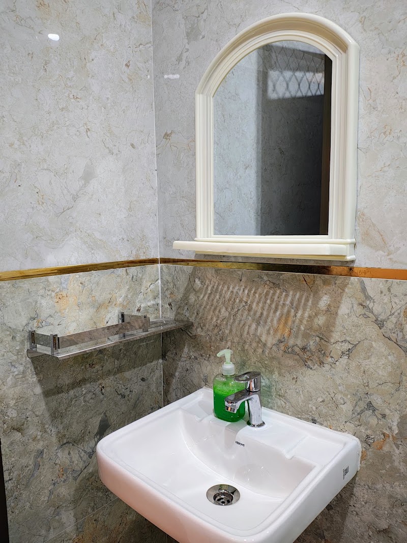 DK HOMESTAY - DK HOMESTAY 10/5/227 Hanumant Nagar Colony Railway Station Road, Ayodhya Dham Rd, Professor's Colony, Faizabad, Ayodhya, Uttar Pradesh 224123, India