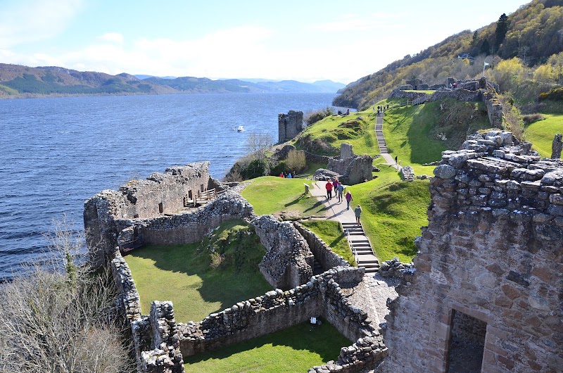Urquhart Castle - Urquhart Castle Drumnadrochit, Inverness IV63 6XJ, UK