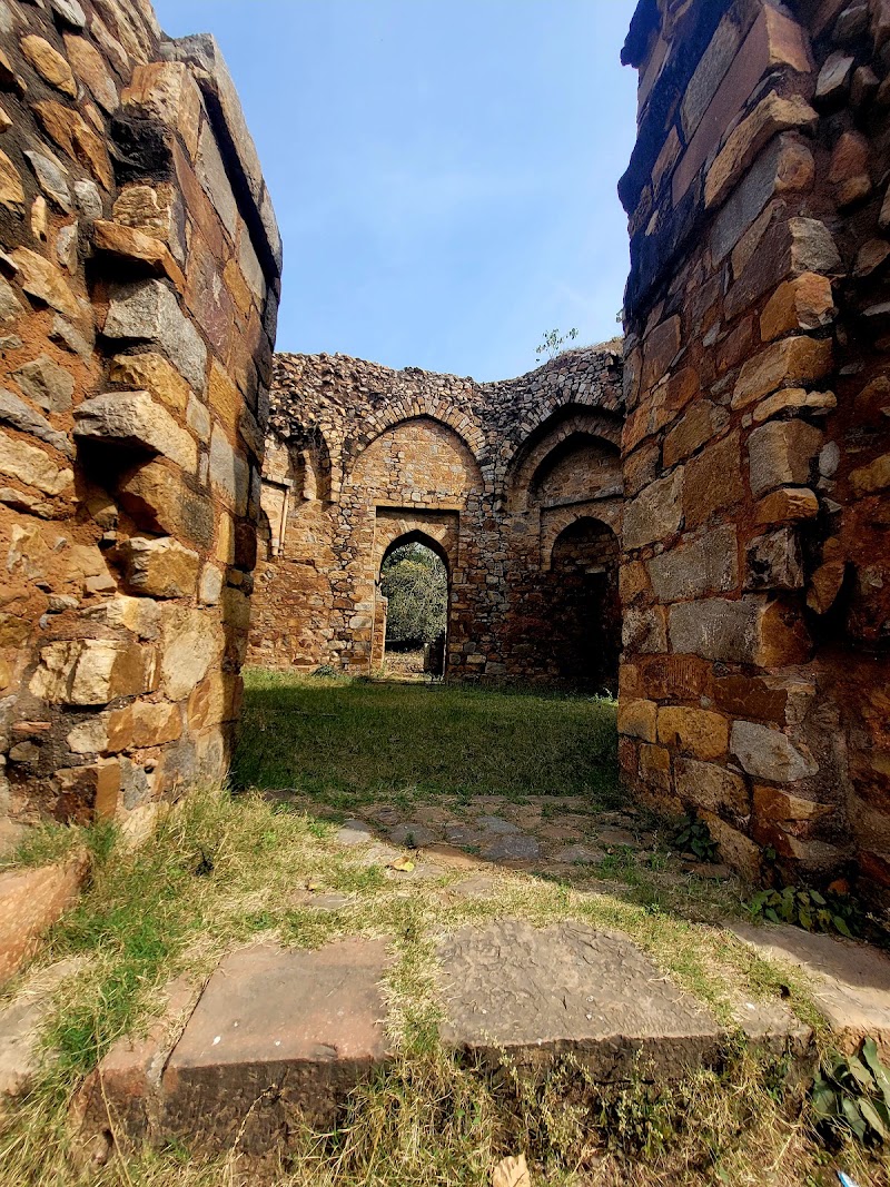 Tomb of Balban - Tomb of Balban, Ladha Sarai, Mehrauli, G59Q+VGG, Christian Colony, Mehrauli, New Delhi, Delhi 110030, India