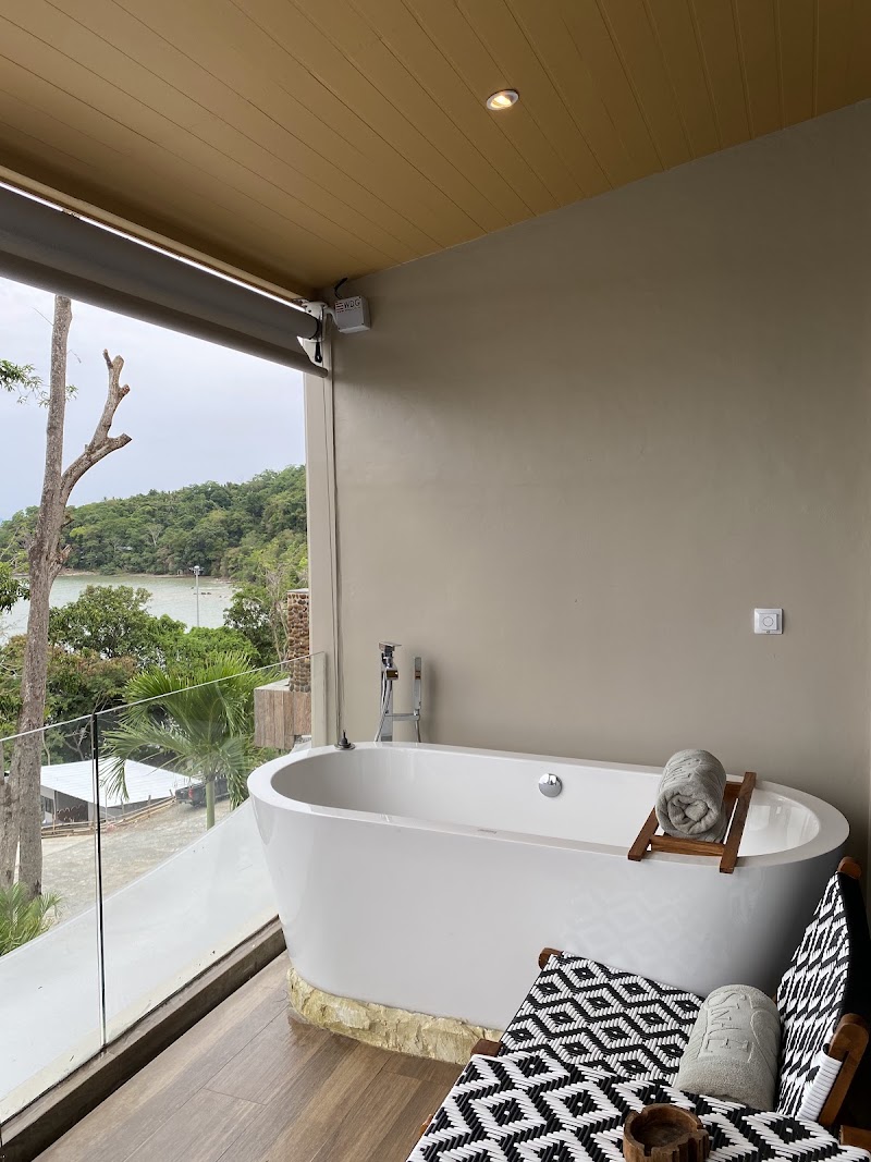 Sinae Phuket - Sinae Phuket 888, Tambon Ratsada, Amphoe Mueang Phuket, Chang Wat Phuket 83000, Thailand