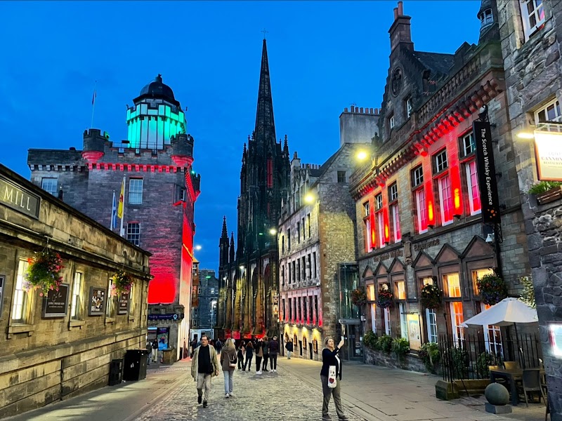 Castlehill - Castlehill, Edinburgh EH1 2NG, UK