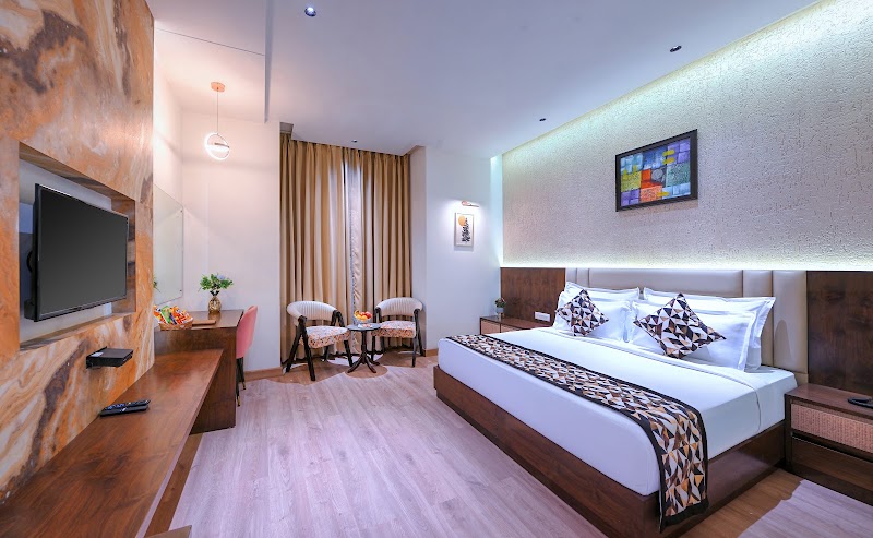 Hotel Sun Ring - Hotel Sun Ring A-16, Fatehabad Rd, Taj Nagri Phase 2, Tajganj, Agra, Uttar Pradesh 282001, India