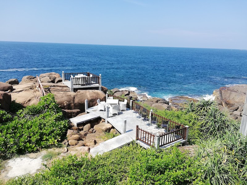 Hotel Zeilan Sunsetpoint - Hotel Zeilan Sunsetpoint, 80.239882, Lands End, 6.008835 Yaddehimulla Rd, Unawatuna 80600, Sri Lanka