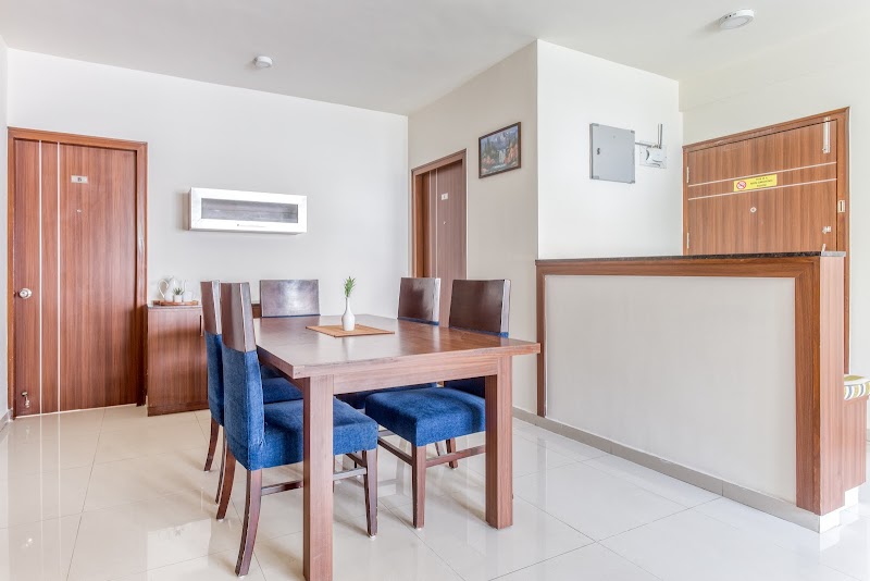 Housr Fonzworth - Housr Fonzworth 2711/A, 1st Cross Rd, opp. BEML Main, Geethanjali Layout, HAL 3rd Stage, Bhoomi Reddy Colony, New Thippasandra, Bengaluru, Karnataka 560075, India