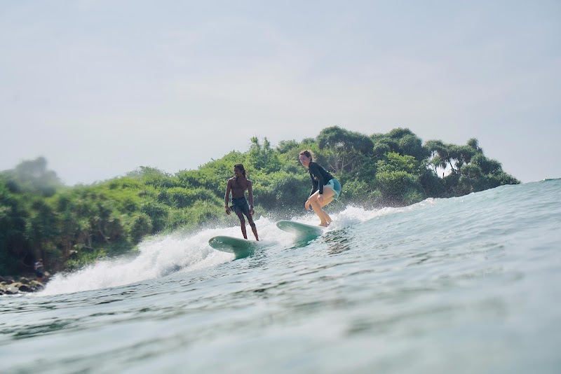 HIRIKETIYA LIYO 🍀 surf school - HIRIKETIYA LIYO 🍀 surf school Hiriketiya Beach Rd, Dickwella 81200, Sri Lanka