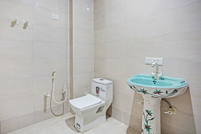 Hotel O Moonlight Hotel's - Hotel O Moonlight Hotel's SK-39, Sector 117, Noida, Uttar Pradesh 201316, India
