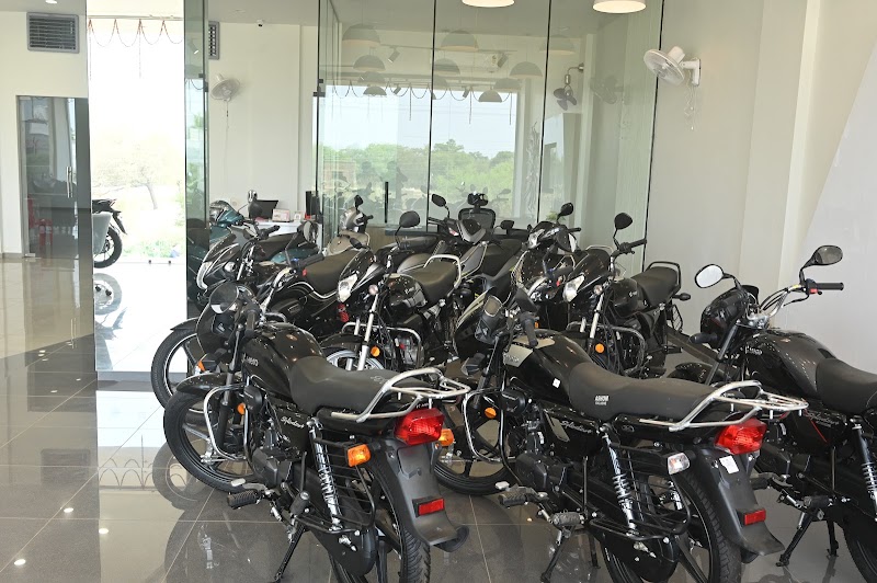Rajiv Lochan Automobiles - Hero MotoCorp - Rajiv Lochan Automobiles - Hero MotoCorp Rajim - Fingeshwar - Mahasamund Rd, near Tahsil Office, opposite John Deere showroom, Rajim, Chhattisgarh 493885, India