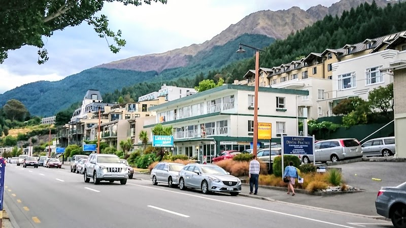 Lakefront Apartments & Lodges - Lakefront Apartments & Lodges 26 Lake Esplanade, Queenstown 9300, New Zealand