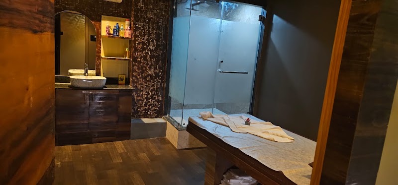 Spa Next (Spa In Panaji) - Spa Next (Spa In Panaji) Shop No. S14, Ground Floor, Gera Imperium Star, opposite Ginger Hotel, Patto Centre, Panaji, Goa 403001, India