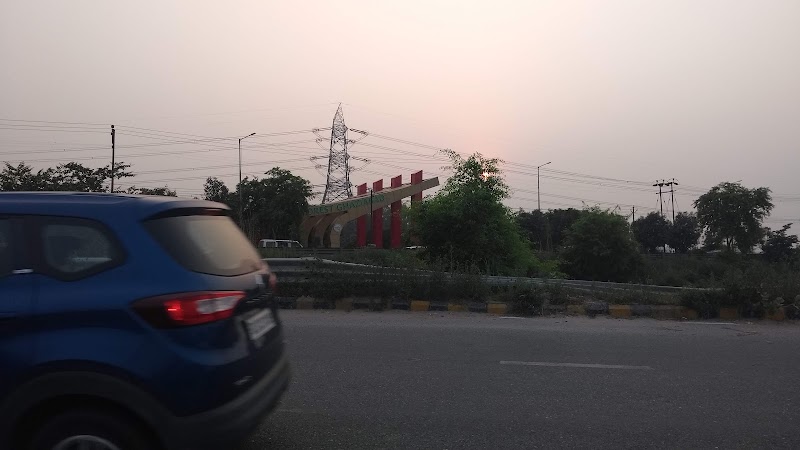 Hindon Bridge - Hindon Bridge M9PR+5W7, Raj Nagar Extension - Loni Bypass Rd, Sahibabad, Ghaziabad, Uttar Pradesh 201007, India