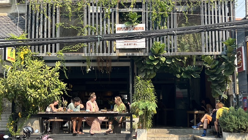hobnob Hostel - hobnob Hostel 58 Intha Warorot Road Old City Tambon Si Phum, Amphoe Mueang Chiang Mai, Chang Wat Chiang Mai 50200, Thailand
