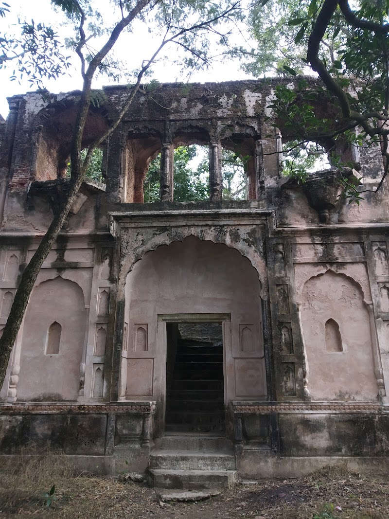 The Sujanpur Tira fort - The Sujanpur Tira fort, Tira, Bus Stop, Sujanpur Tira, Himachal Pradesh 176110, India