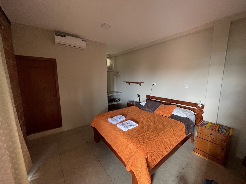 Hostal Cattleya - Hostal Cattleya, 39WP+M72, Puerto Baquerizo Moreno, Ecuador