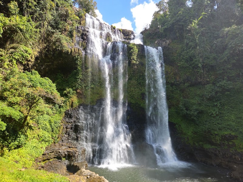 Tad Gneuang Waterfall