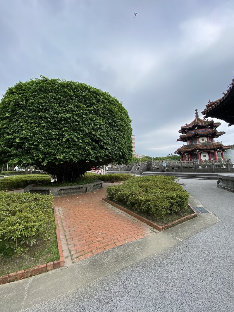 Tsui Hang Pagoda - Tsui Hang Pagoda, No. 3 號, Ketagalan Blvd, Liming Village, Zhongzheng District, Taipei City, Taiwan 100