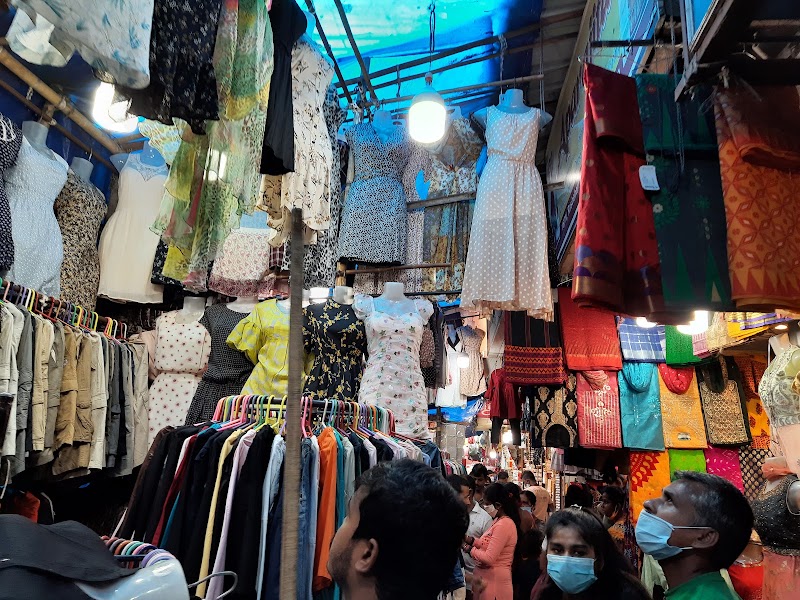 Gariahat Shopping Complex - Gariahat Shopping Complex, 212, Rash Behari Ave, Gariahat Market, Hindustan Park, Gariahat, Kolkata, West Bengal 700029, India