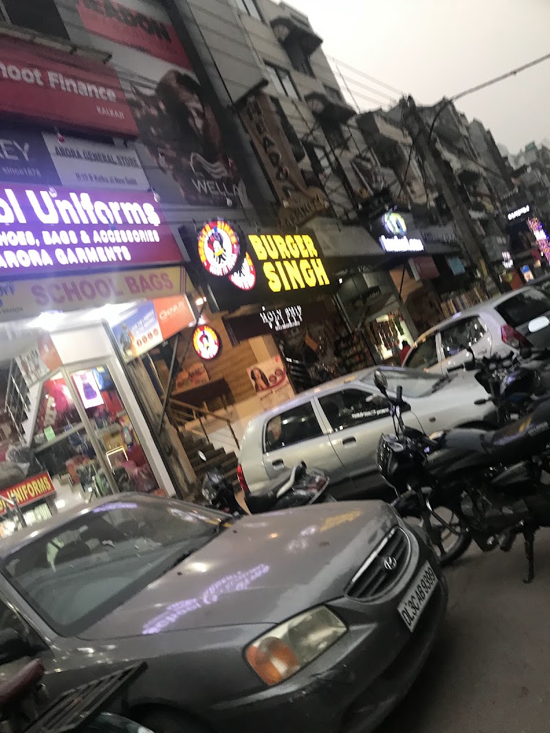 Kalkaji Market - Kalkaji Market, G7R4+JHP, Main Rd, Kalkaji Extension, Kalkaji, New Delhi, Delhi 110019, India
