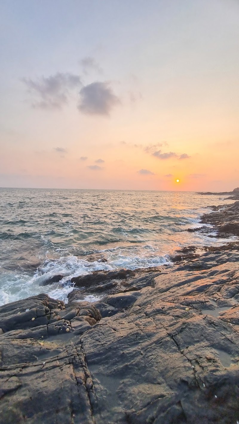 Gokarna beach - Gokarna beach G89F+M6R, Gokarna, 581326, India