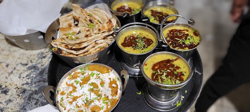 Sardaar Ji Dhaba - Prayagraj - Sardaar Ji Dhaba - Prayagraj 138C, Mahatma Gandhi Marg, near El Chico, Civil Lines, Prayagraj, Uttar Pradesh 211001, India