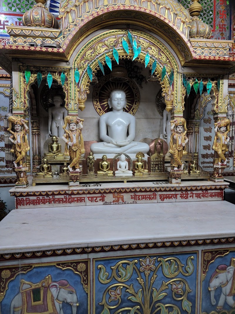 Shri Digambar Jain Temple - Shri Digambar Jain Temple, WP4G+933, West Yard Colony, Marwari Patti, Dimapur, Nagaland 797112, India
