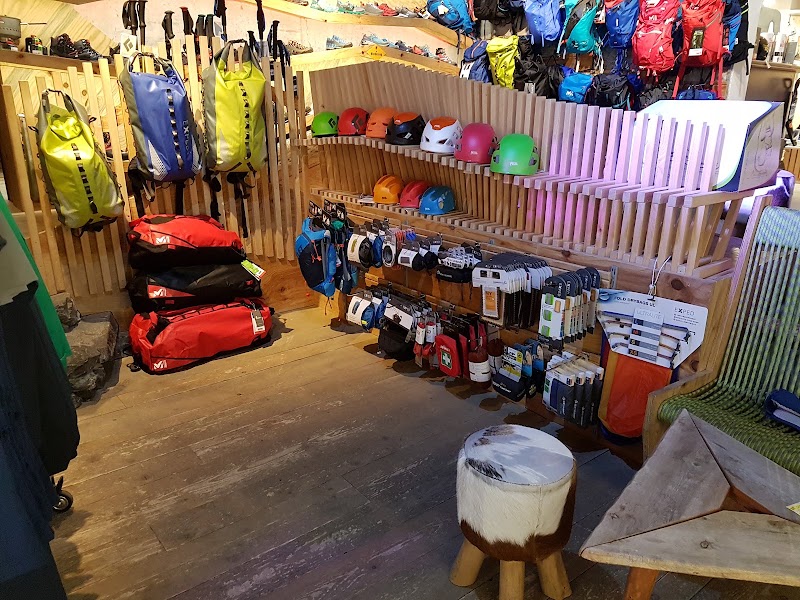 grindelwaldSPORTS Outdoor Shop & Cafe - grindelwaldSPORTS Outdoor Shop & Cafe, Dorfstrasse 103, 3818 Grindelwald, Switzerland
