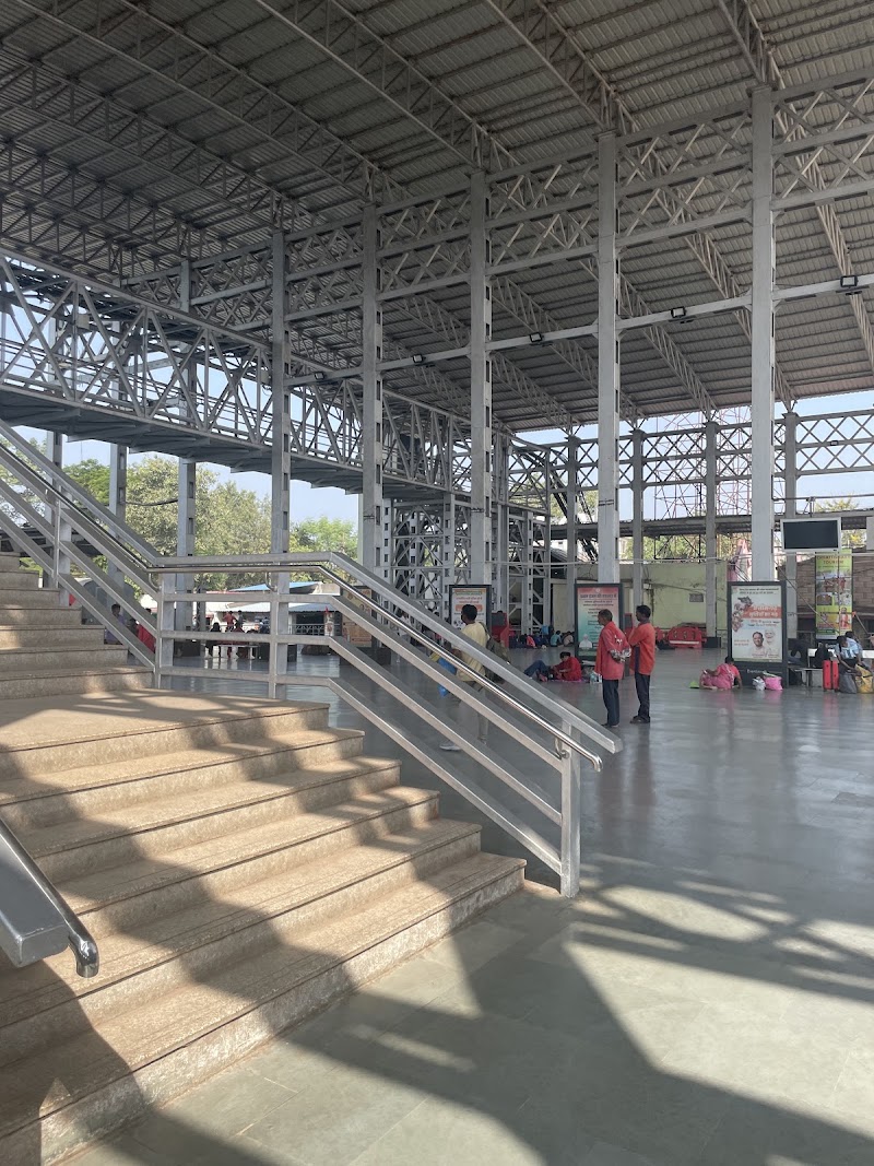Bilaspur Junction Platform No.6 - Bilaspur Junction Platform No.6, 3549+QGC, junction, Tarbahar Chowk, Bilaspur, Chhattisgarh 495004, India
