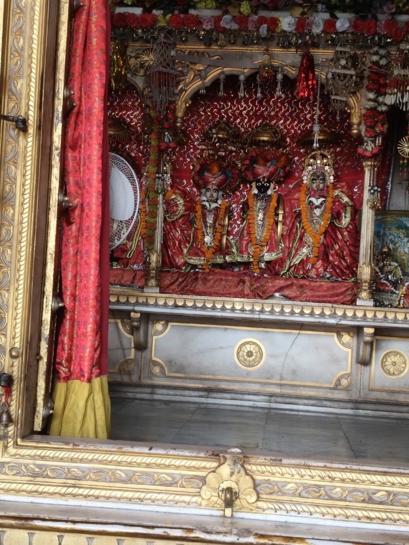 dasrathmahal temple ramkot ayodhya - dasrathmahal temple ramkot ayodhya Near, Hanuman Garhi Rd, Nazar Bagh, Tulsi Nagar, Ayodhya, Uttar Pradesh 224123, India