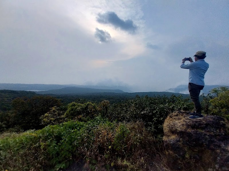 Connaught Peak - Connaught Peak WMXC+5F5, Connaught Peak Rd, Mahabaleshwar, Maharashtra 412806, India