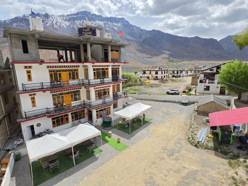 The Alpinist Cafe & Retreat