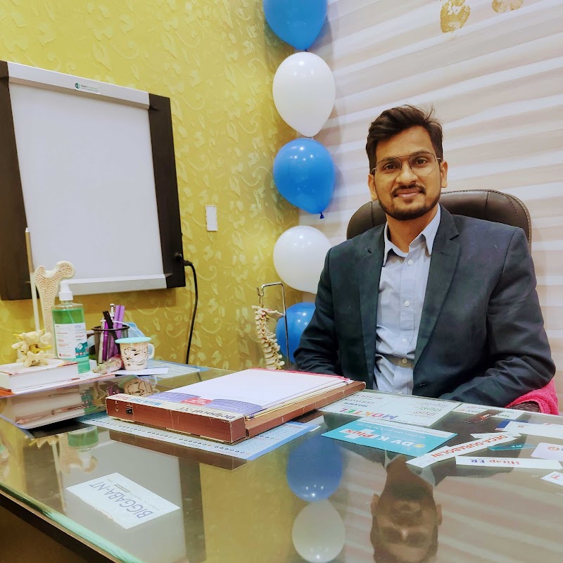 DR MANVENDRA JANGHEL BONE, JOINT & ARTHRITIS CLINIC - DR MANVENDRA JANGHEL BONE, JOINT & ARTHRITIS CLINIC, Shop No-26, Housing board complex, New Bus Stand, Pendarvani, Durg, Chhattisgarh 491001, India