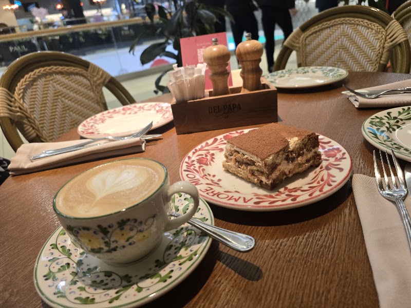 Del Papa - Del Papa, 2 Etazh, ТРЦ Mega Center Alma-Ata, Rozybakiev Street 263, Almaty 050060, Kazakhstan