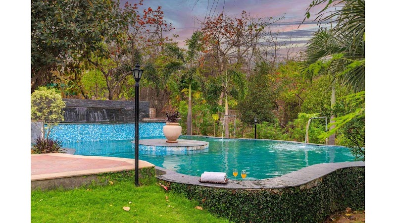StayVista at Maple Farms - Sohna | Villa with Private Pool