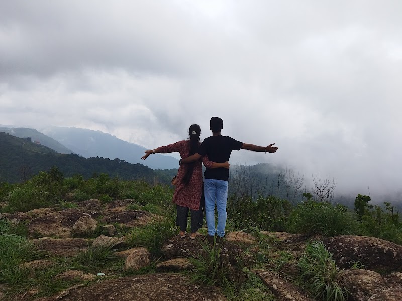 Murugan Hill - Murugan Hill Kurisumala-Thankalpara-Road, Idukki District, MVFX+C7C, Vagamon, Keralam 685503, India