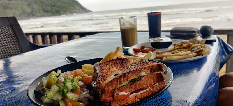 Shangri-La cafe and Rooms - Shangri-La cafe and Rooms Kudle Beach Rd, Gokarna, Karnataka 581326, India