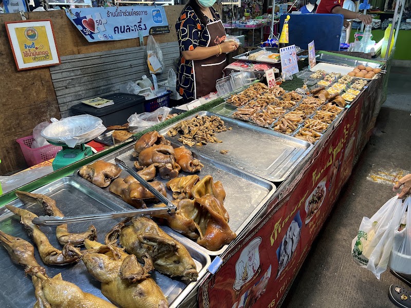 Naka Weekend Market - Naka Weekend Market Thanon Wirat Hong Yok, Tambon Wichit, Amphoe Mueang Phuket, Chang Wat Phuket 83000, Thailand