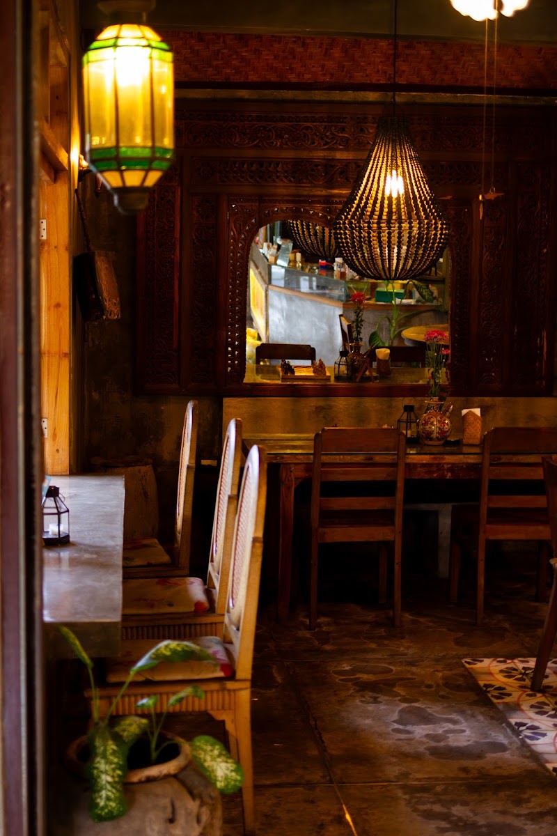 Ropana Coffee shop and Restaurant Bar