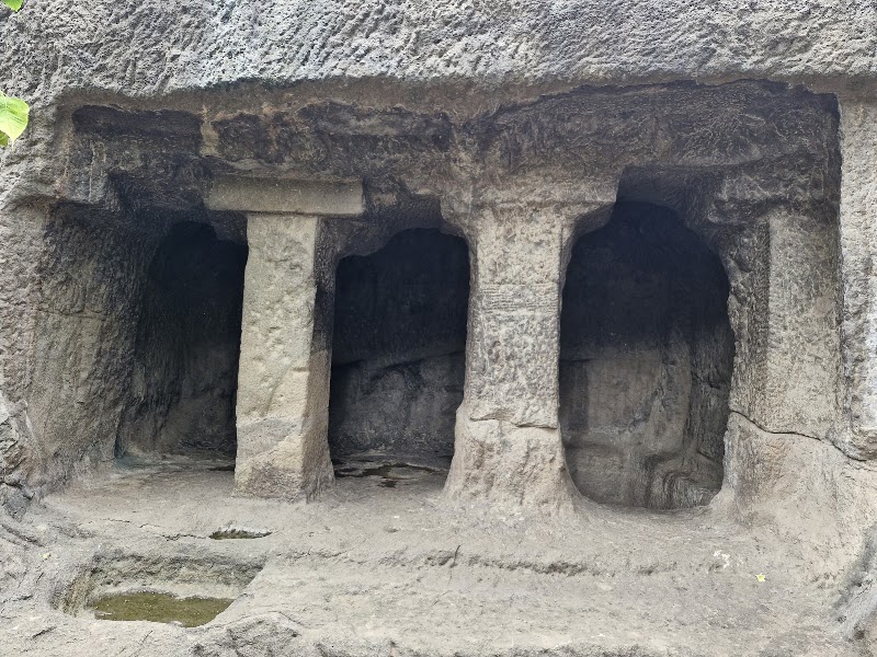 Pataleshwar Caves, Pune - Pataleshwar Caves, Pune Jangali Maharaj Rd, next to J M Temple, Revenue Colony, Pune, Maharashtra 411005, India