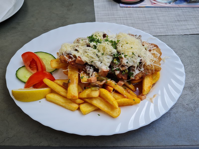 The Falcon Inn - The Falcon Inn, Hřensko 50, 407 17 Hřensko, Czechia