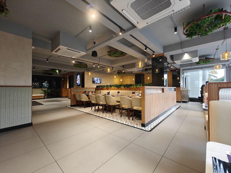 Empire Restaurant- Kuvempu Nagar, Mysuru - Empire Restaurant- Kuvempu Nagar, Mysuru 472, Udayaravi Rd, near Reliance smart point, Kuvempu Nagar 1st Stage, Kuvempu Nagara, Mysuru, Karnataka 570023, India